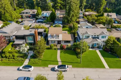 1140 W 20th Street, North Vancouver, BC, North Vancouver — Single Family Residence for sale
