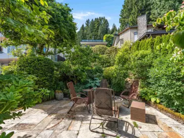 Hot Tub / Spa Photo of 2588 Panorama Drive, North Vancouver, BC