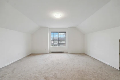 Hallway Photo of 3307 Rockhill Place Place, Abbotsford, BC