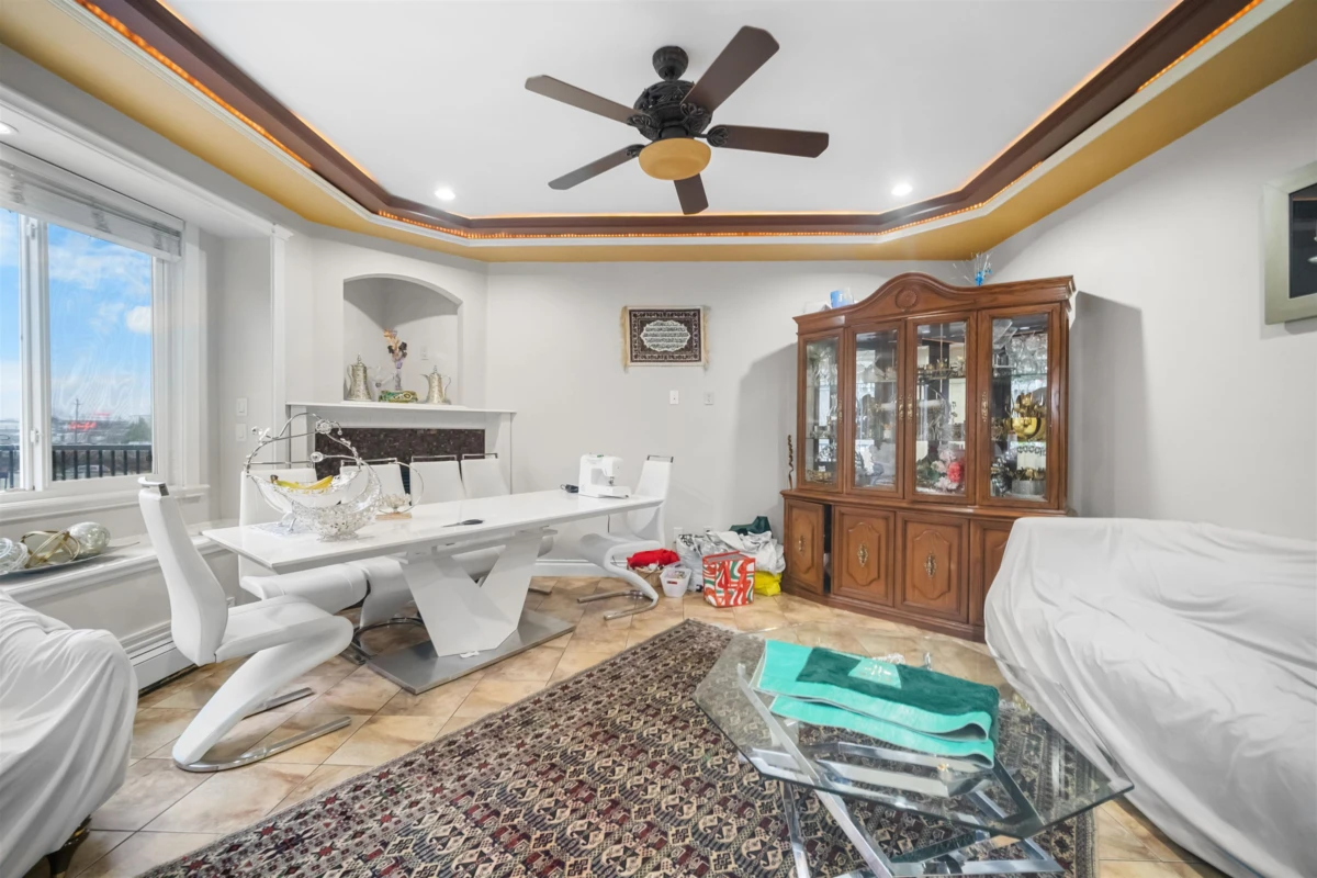 Family Room Photo of 312 Jardine Street, New Westminster, BC