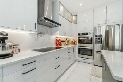 Kitchen Island Photo of 108 Sycamore Drive, Port Moody, BC