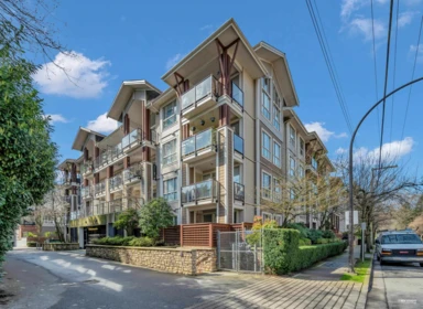 Front Yard Photo of 416 2484 Wilson Avenue, Port Coquitlam, BC