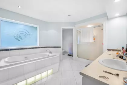Entry Foyer Photo of 2333 133a Street, Surrey, BC