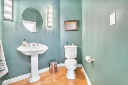 Powder Room Photo of 2333 133a Street, Surrey, BC