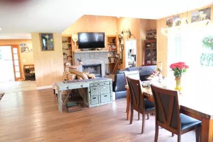 Kitchen Island Photo of 19465 Mcneil Road, Pitt Meadows, BC