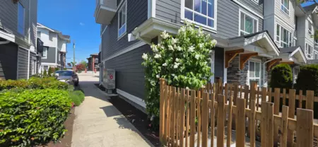 1 19753 55a Avenue, Langley, BC, Langley — Townhouse for sale