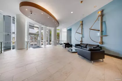 2206 1201 Marinaside Crescent, Vancouver, BC, Vancouver — Apartment/Condo for sale