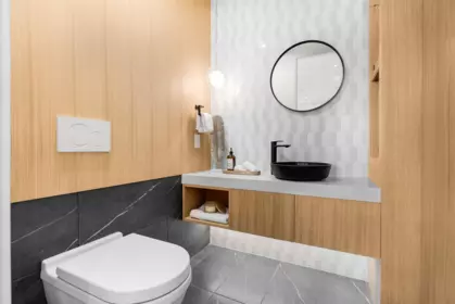 Guest Bathroom Photo of 1 2764 W 14th Avenue, Vancouver, BC