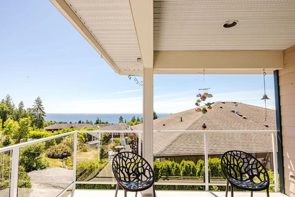 Dining Area Photo of 6252 Baillie Road, Sechelt, BC