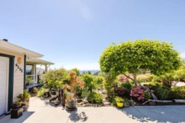 6252 Baillie Road, Sechelt, BC