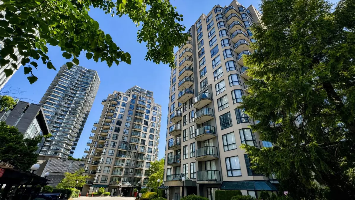Exterior Rear Photo of 1405 838 Agnes Street, New Westminster, BC