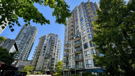 1405 838 Agnes Street, New Westminster, BC, New Westminster — Apartment/Condo for sale