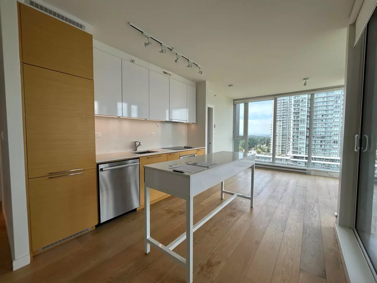 Dining Area Photo of 2406 13438 Central Avenue, Surrey, BC