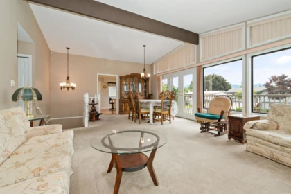 Breakfast Nook Photo of 45279 Lenora Crescent, Chilliwack, BC