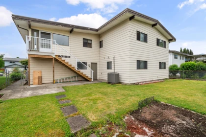 Front Yard Photo of 45279 Lenora Crescent, Chilliwack, BC