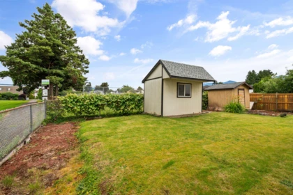 Garden / Landscaping Photo of 45279 Lenora Crescent, Chilliwack, BC