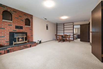 Hallway Photo of 45279 Lenora Crescent, Chilliwack, BC