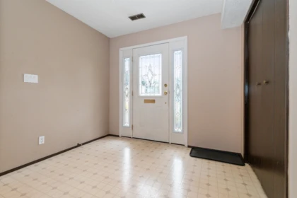 Mudroom Photo of 45279 Lenora Crescent, Chilliwack, BC