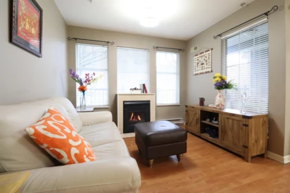 206 1199 Westwood Street, Coquitlam, BC, Coquitlam — Apartment/Condo for sale