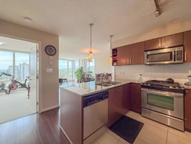 905 9868 Cameron Street, Burnaby, BC, Burnaby — Apartment/Condo for sale
