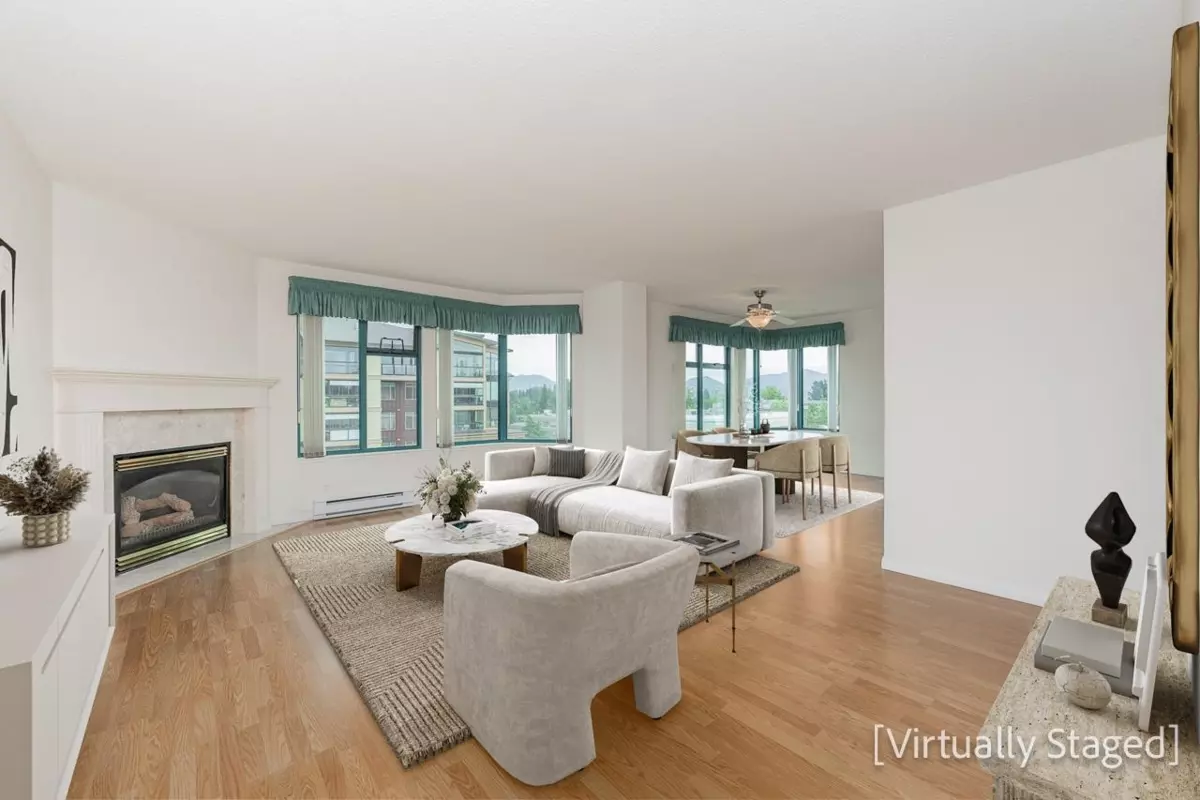 Living Room Photo of 503 32440 Simon Avenue, Abbotsford, BC