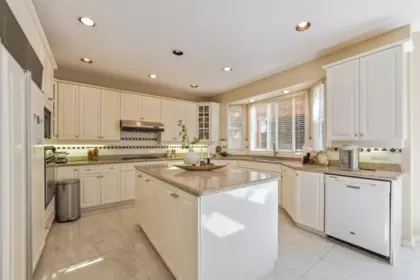 Breakfast Nook Photo of 9760 Gilhurst Crescent, Richmond, BC