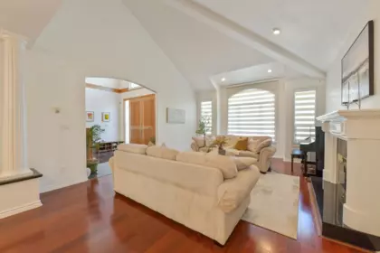 9760 Gilhurst Crescent, Richmond, BC, Richmond — Single Family Residence for sale