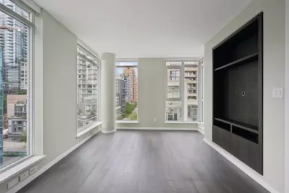 902 1351 Continental Street, Vancouver, BC, Vancouver — Apartment/Condo for sale