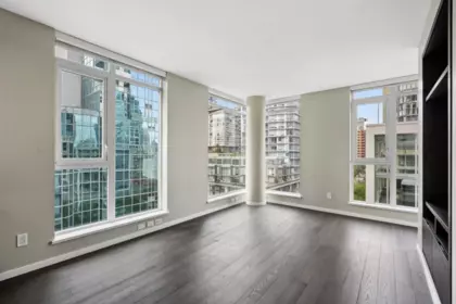 902 1351 Continental Street, Vancouver, BC, Vancouver — Apartment/Condo for sale
