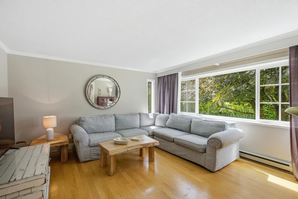 Dining Area Photo of 1266 Reed Road, Gibsons, BC