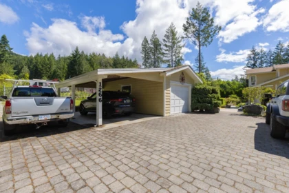 Powder Room Photo of 1266 Reed Road, Gibsons, BC