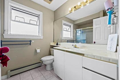 Hallway Photo of 4131 Blundell Road, Richmond, BC
