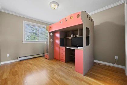 Laundry Room Photo of 4131 Blundell Road, Richmond, BC