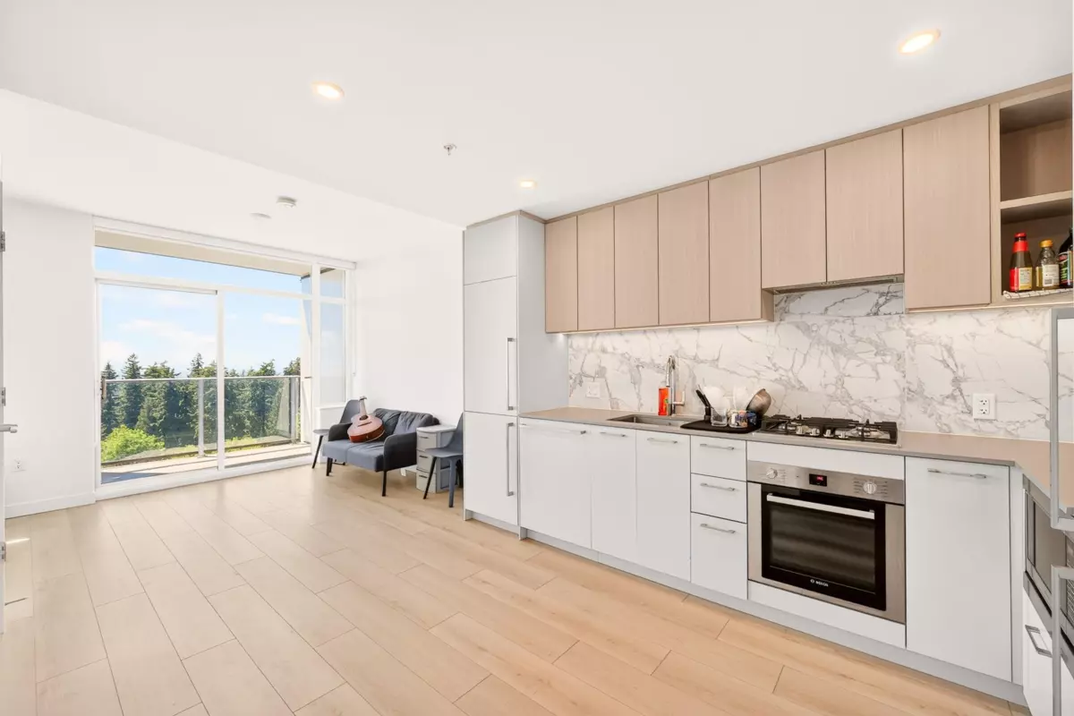Dining Area Photo of 1303 6468 Willingdon Avenue, Burnaby, BC