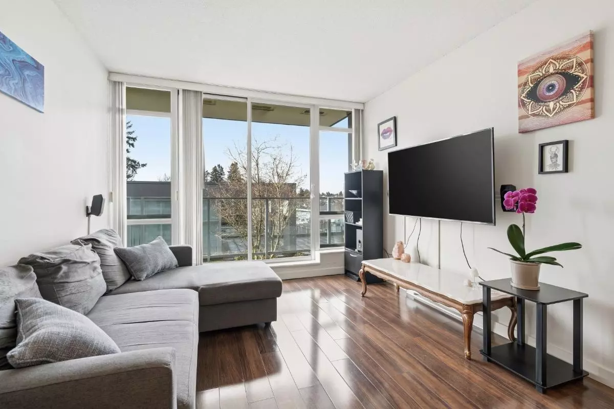 Family Room Photo of 319 4818 Eldorado Mews, Vancouver, BC