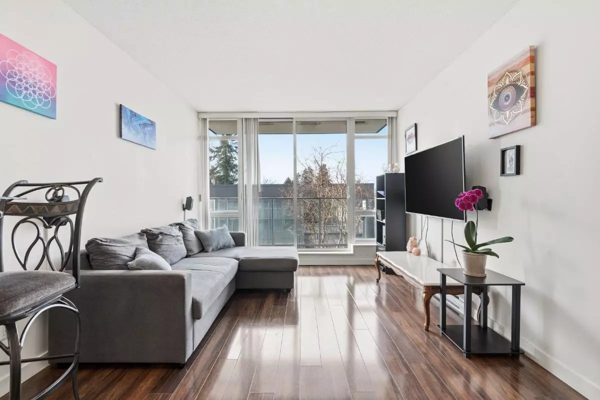 Living Room Photo of 319 4818 Eldorado Mews, Vancouver, BC