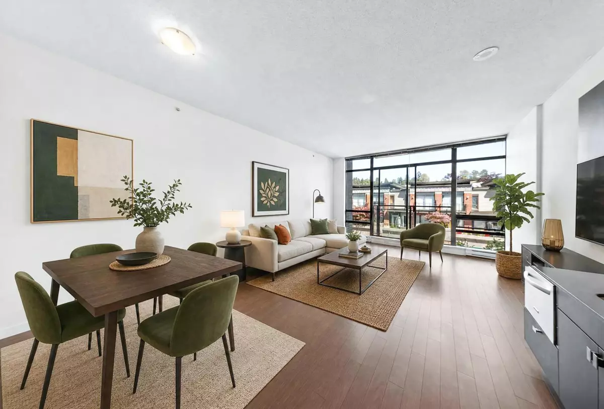 Dining Area Photo of 304 121 Brew Street, Port Moody, BC