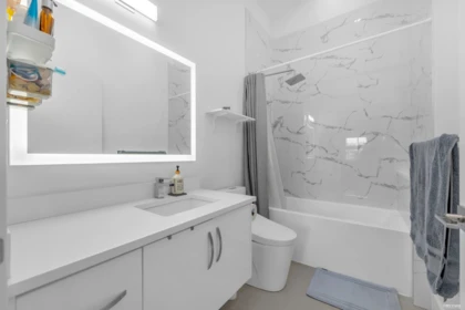 Mudroom Photo of 3342 E 24th Avenue, Vancouver, BC