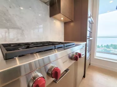 Kitchen Island Photo of PH1 1439 George Street, White Rock, BC