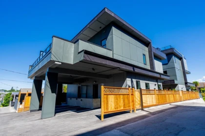 1 678 E 22nd Avenue, Vancouver, BC, Vancouver — Half Duplex for sale