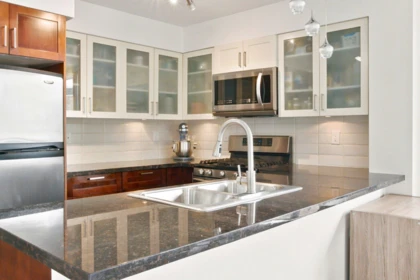 Kitchen Photo of 401 1 Renaissance Square, New Westminster, BC