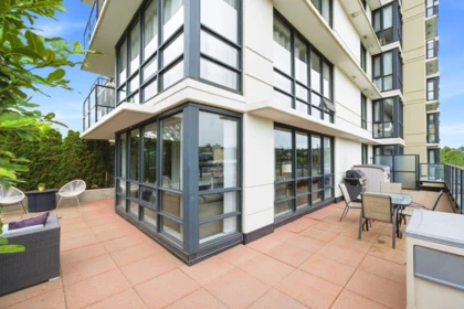 Outdoor Patio Photo of 401 1 Renaissance Square, New Westminster, BC