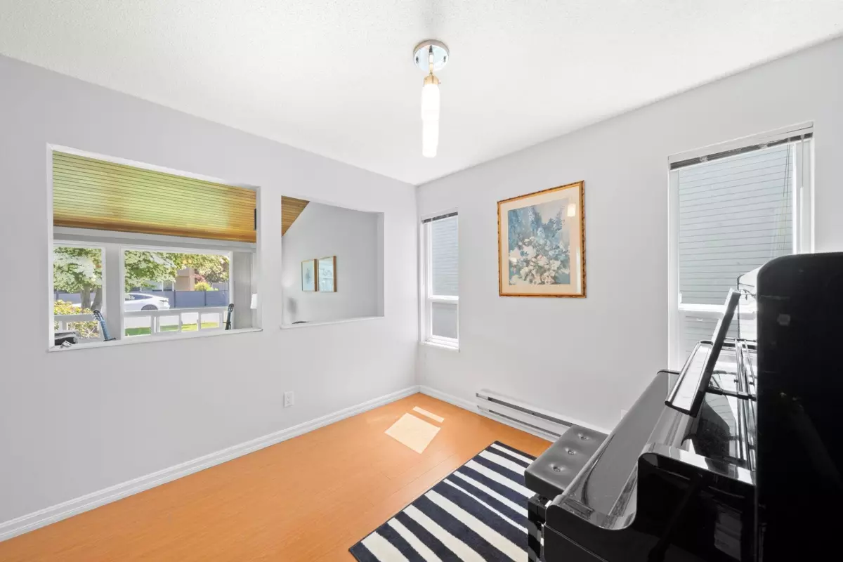 Dining Area Photo of 10311 Hollymount Drive, Richmond, BC