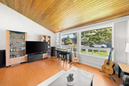 10311 Hollymount Drive, Richmond, BC, Richmond — Single Family Residence for sale