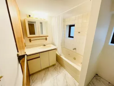 Mudroom Photo of 922 Park Drive, Vancouver, BC