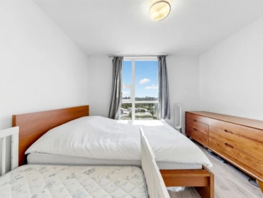 Bedroom 3 Photo of 1802 2232 Douglas Road, Burnaby, BC