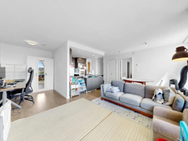 1802 2232 Douglas Road, Burnaby, BC, Burnaby — Apartment/Condo for sale