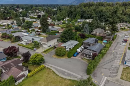 46725 Macken Avenue, Chilliwack, BC, Chilliwack — Single Family Residence for sale