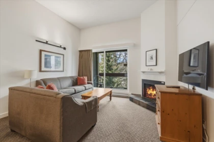 410 4200 Whistler Way, Whistler, BC, Whistler — Apartment/Condo for sale