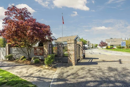 107 21937 48 Avenue, Langley, BC, Langley — Townhouse for sale